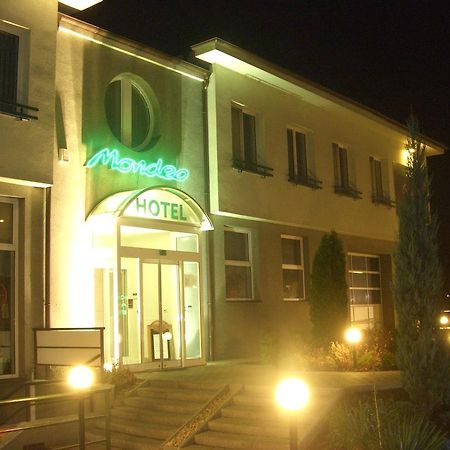 Mondeo Prague酒店 外观 照片